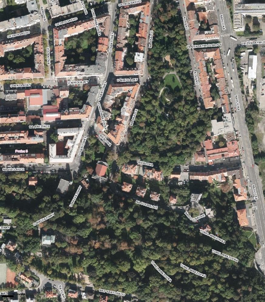 Letecká mapa okolí Bieblovy ulice